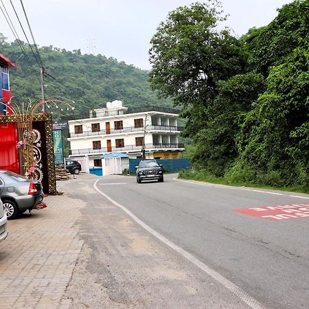 Hotel River Bank Mandi Dış mekan fotoğraf