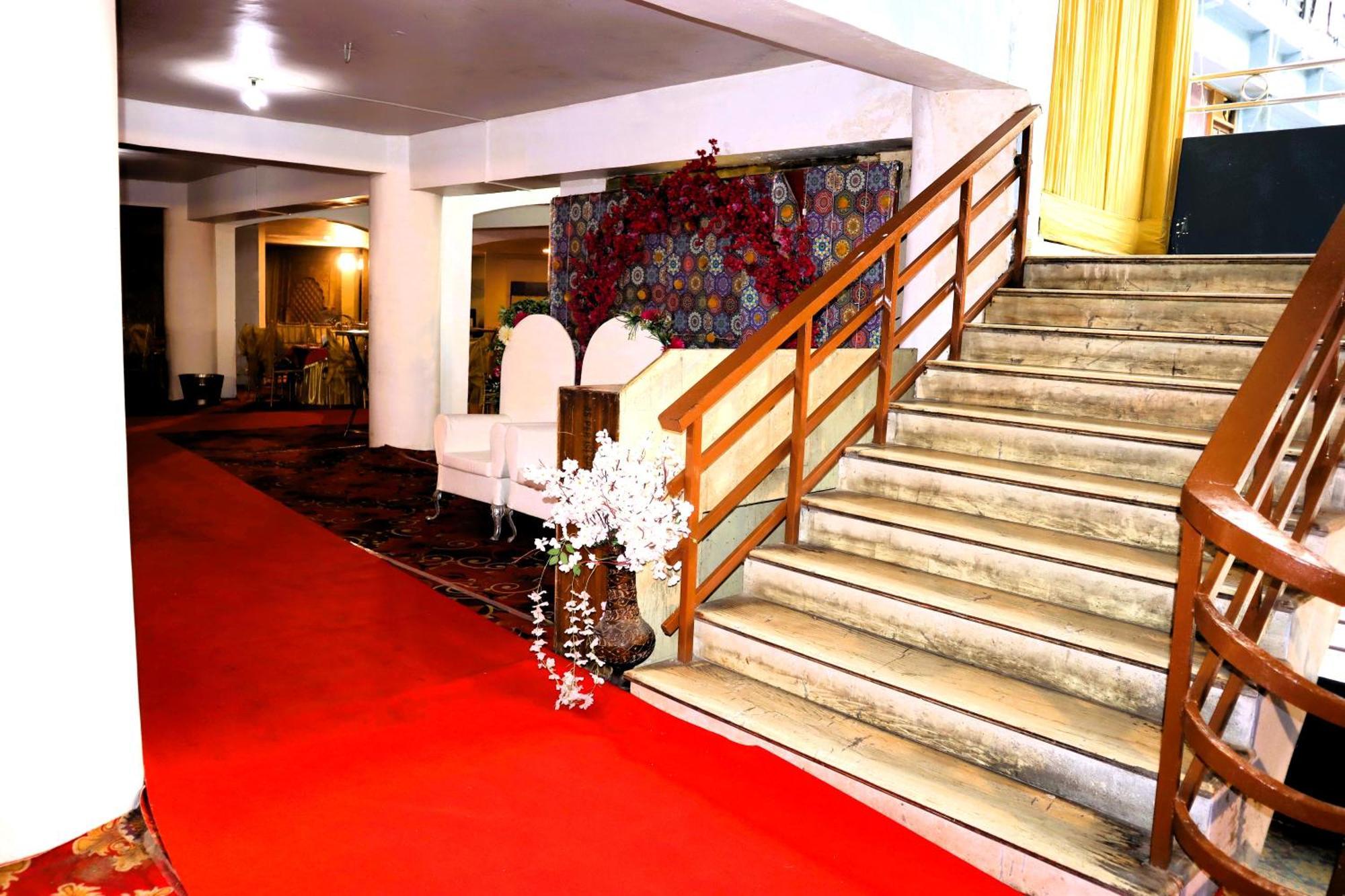 Hotel River Bank Mandi Dış mekan fotoğraf
