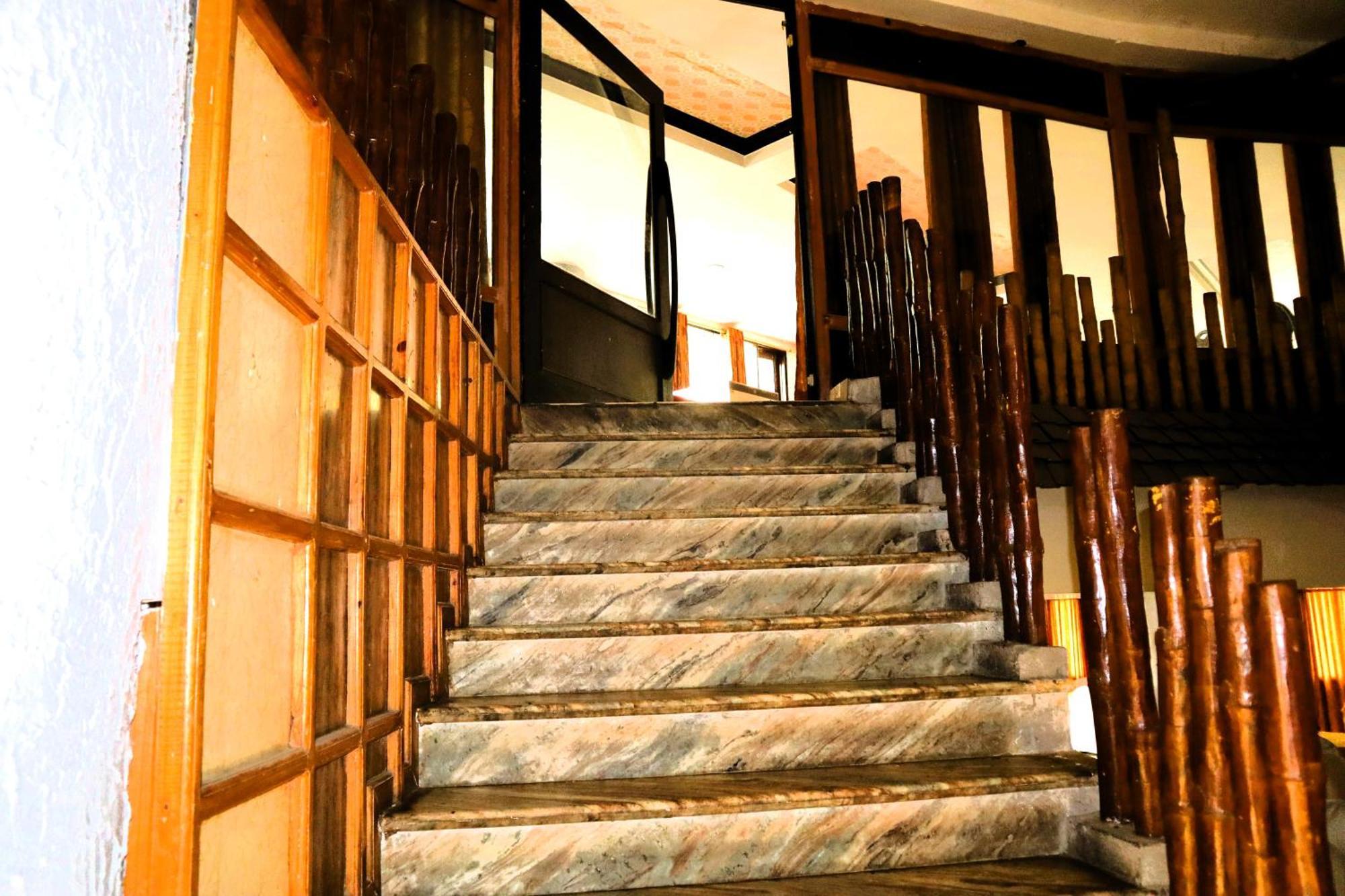 Hotel River Bank Mandi Dış mekan fotoğraf