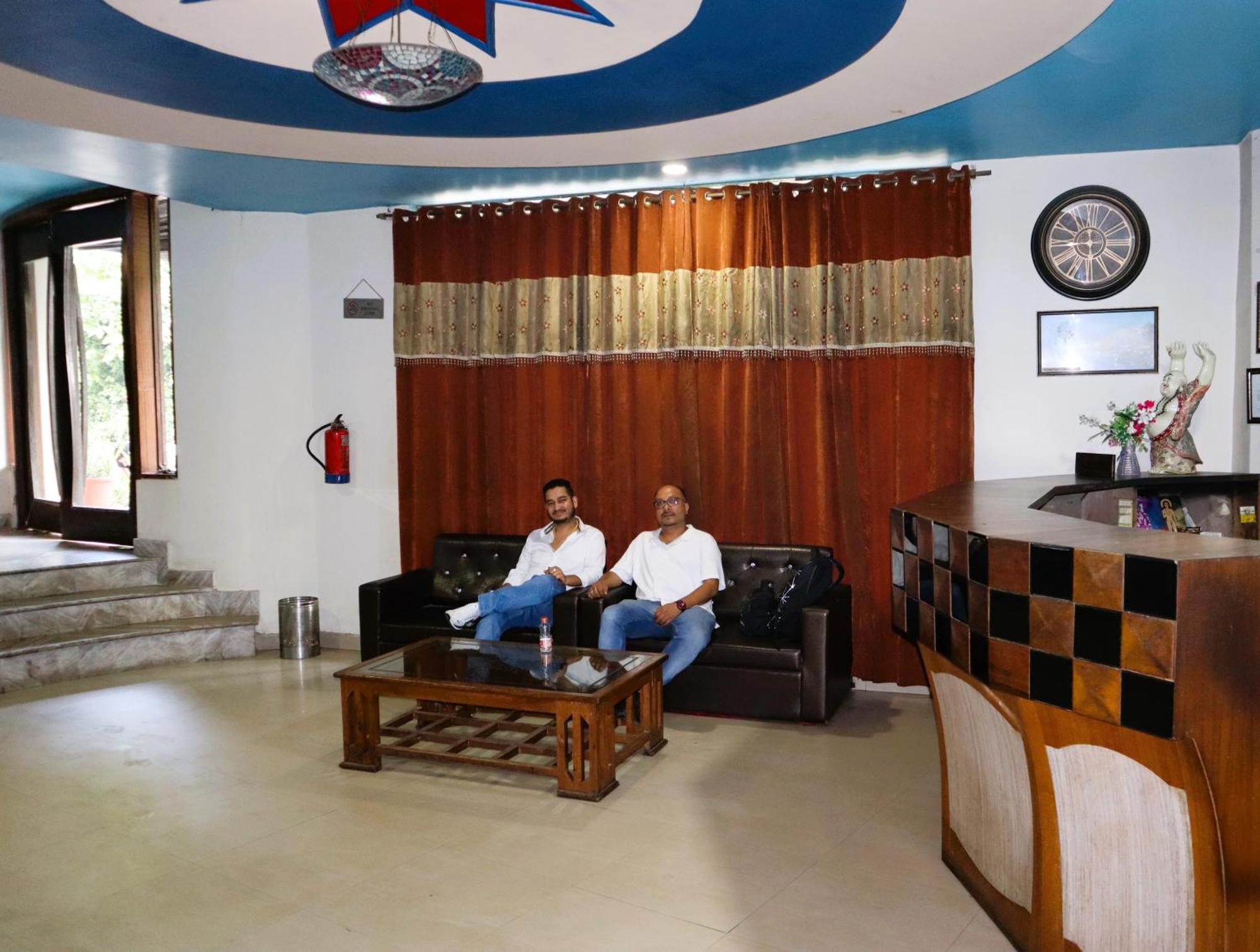 Hotel River Bank Mandi Dış mekan fotoğraf